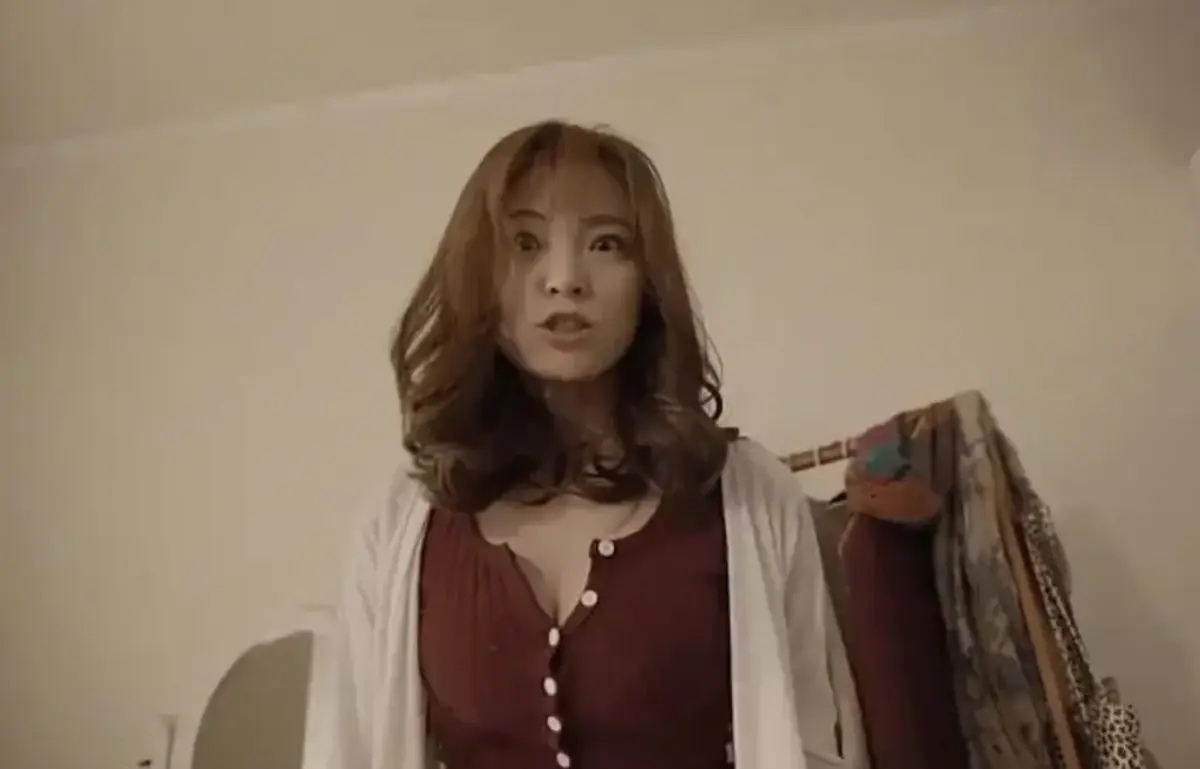 《年轻的妈妈5》全片HD高清免费看_韩国爱情伦理佳作《年轻的妈妈5》_女婿与丈母娘的极限拉扯_流畅不卡顿