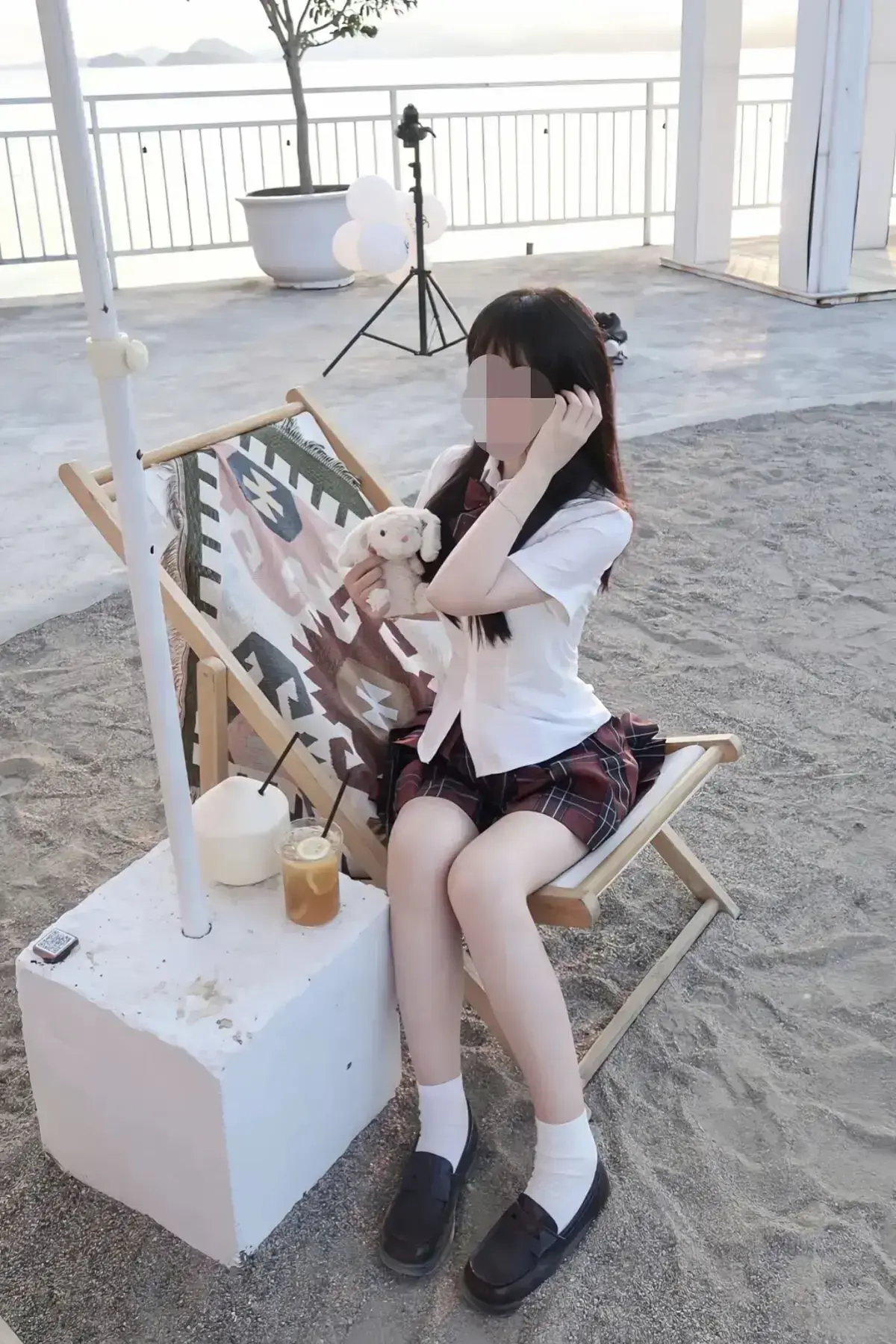 《成都日落甜茶景区莉利岛厕所网红视频》《旅拍网红fanny9999天然呆思思思然鱼丸粗面申雪倩木木梅子视频》
